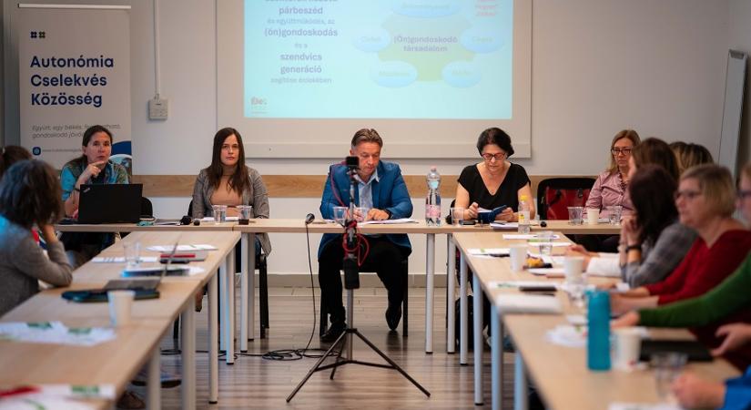 Országos program indult: Az ÉletPlusz gyakorlati útmutatással segíti a magyarokat az aktív és tudatos öregedéshez