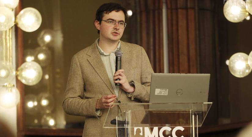 Alternatívák és ellenállások a diktatúra küszöbén