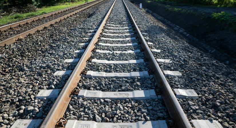 Vonatbaleset történt péntek reggel a Győr-Celldömölk vonalon – megszólalt a MÁV