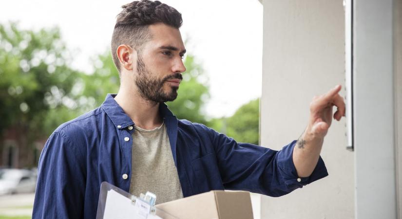 Olyan emberek adatait is rögzíthették kormánypárti aktivisták, akik nem adták aláírásukat „Brüsszel háborús tervei ellen”