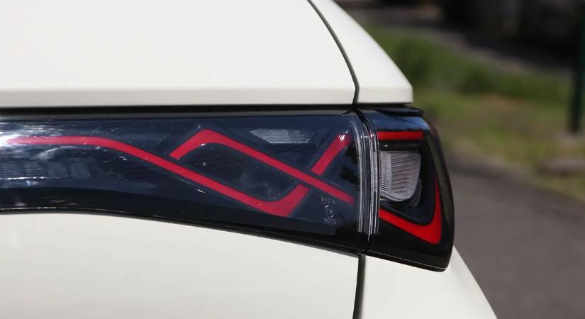 Újabb villanyautóból készült el az egymilliomodik példány! Gondoltad volna, hogy ez lesz az?