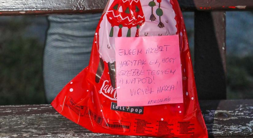 Íme, a piros mikuláscsomag, amelynek biztosan örülni fogsz!