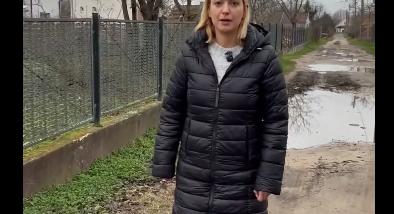 Pocsolyát kerülgetve, a kertségekben élőknek üzent Tompa Enikő, a Tisza Párt jelöltje