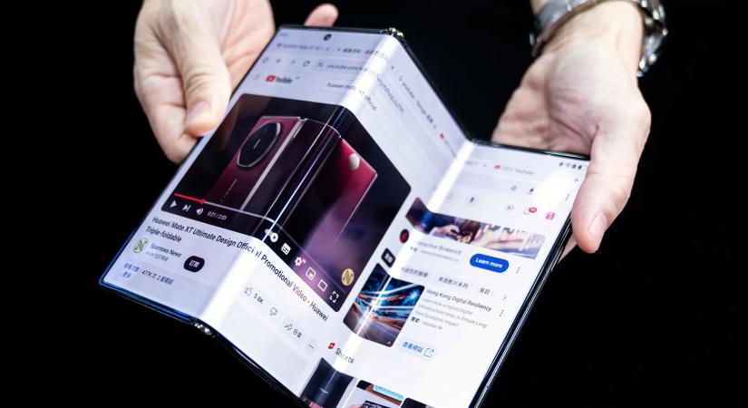 Már a GSMA adatbázisában is felbukkant a Xiaomi első trifold mobilja