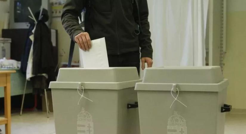 Kezünkben a döntés