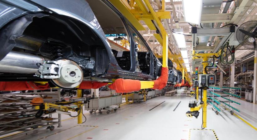 Októberben újra visszaesett a magyar ipar teljesítménye a KSH szerint