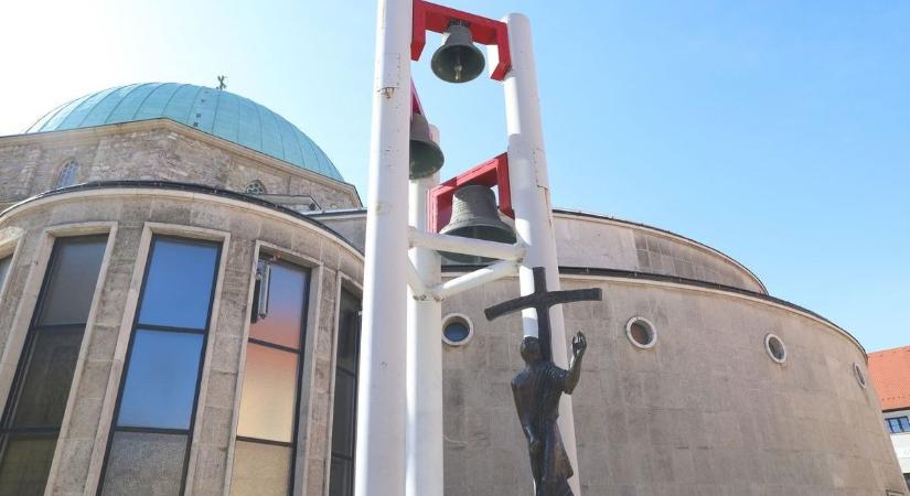 Sokan várták már - Újra megkondulnak a pécsi Széchenyi tér harangjai