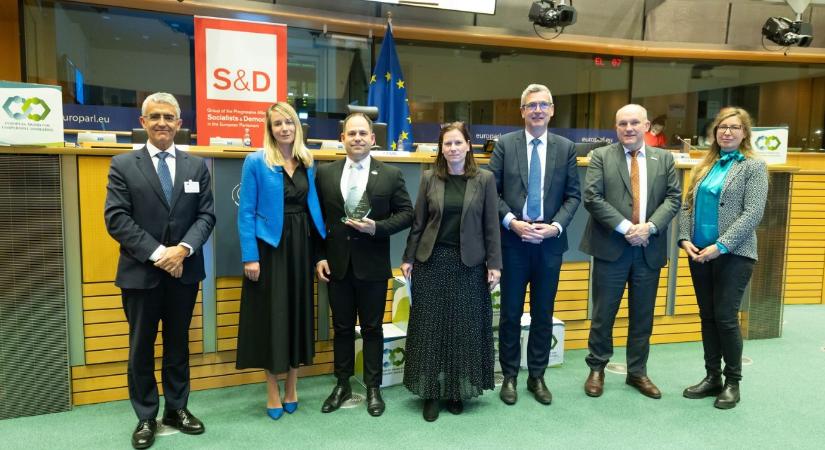 Európai példakép lett a DélKerTÉSZ: díjazták a fiatal gazdákat támogató programot