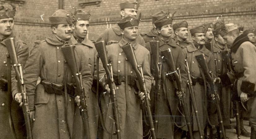 „Elkeseredéssel és honfiúi bánattal még egyetlen nemzetet sem mentettek meg soha” – a Székely Hadosztályra emlékeztek