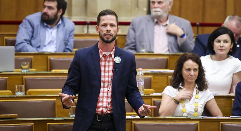 Tordai a köztársasági elnököt védő törvénymódosításról: Aljasságból ötös, jogállamiságból egyes