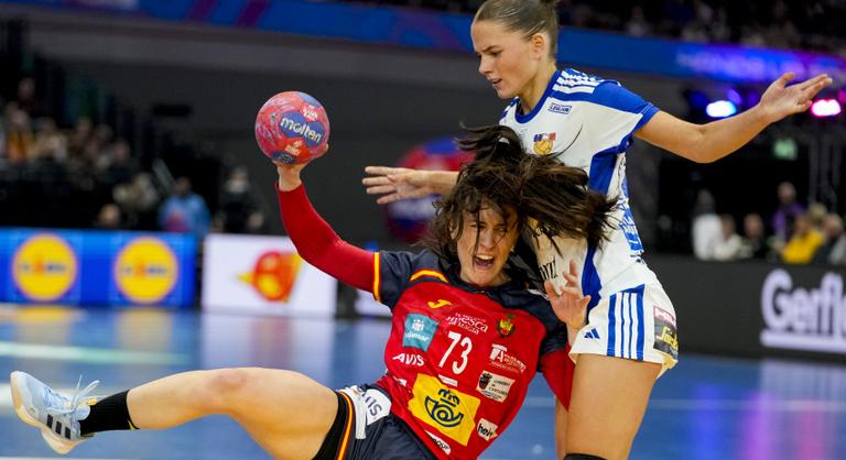 Remekeltek a vb-rendezők: elsőként negyeddöntőben a németek, könnyed holland siker