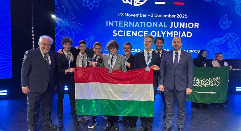 Ezüstéremmel zárta a nemzetközi versenyt a szolnoki Hicsó Máté Kristóf