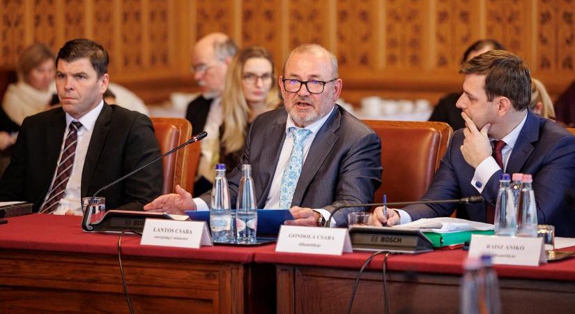 Környezethasználati engedély nélkül is működhet a gödi akkugyár az Energiaügyi Minisztérium szerint