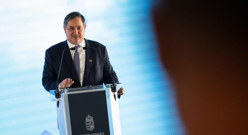 Nagy Mártonék reakciója az ipari termelés visszaesésére: Tisza Párt