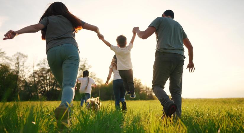 Áll a bál a világhírű színész családjában: nincs jóban egymással mind a 12 gyermeke