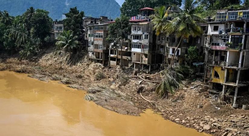 Szükségállapotot hirdettek, rengetegen meghaltak a pusztító áradásokban