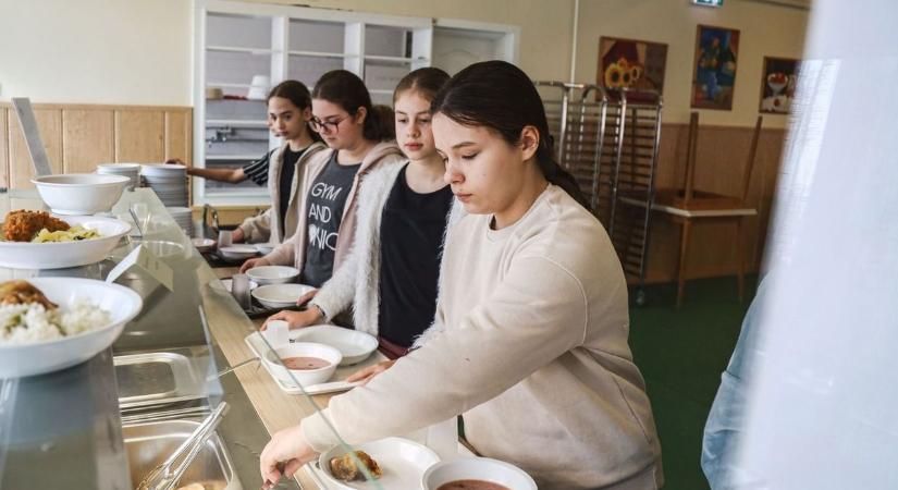 Az év végén sokan juthatnak ingyenes étkeztetéshez, így kell igényelni