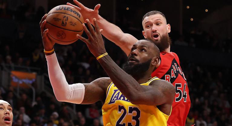 Itt a bizonyíték, hogy a sztár is emberből van: megszakadt LeBron James közel 19 éve tartó sorozata