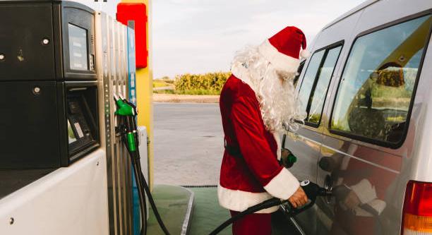 Ejha, milyen ajándékot hoz a Mikulás a magyar autósoknak szombaton