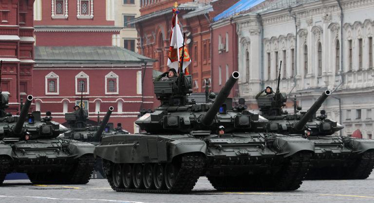 Durván felpörgetik az oroszok a tankgyártást, a NATO elleni háborúra készülnek