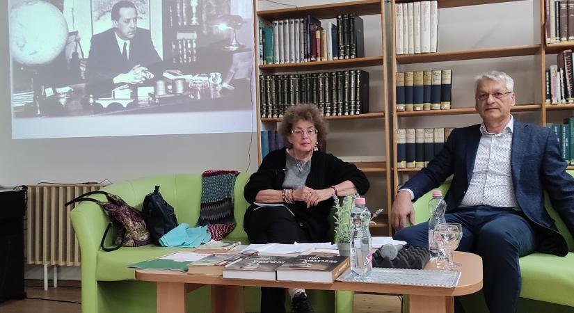 Márai nem csak prózát, de verseket is írt