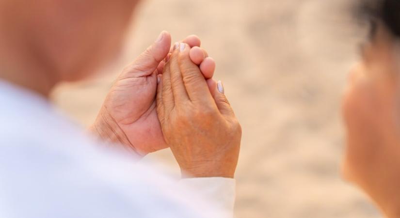 A fél internet a nagymama oldalára állt