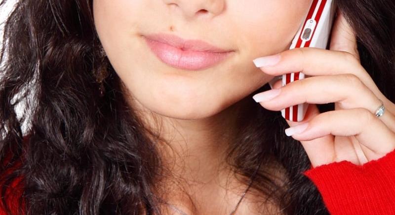 Élvezi a találkozást, de hívás helyett üzen a Z-generáció