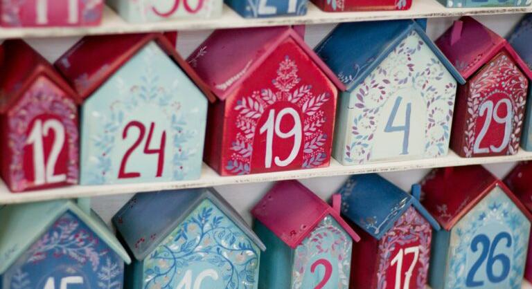 Év végi Binance-frissítések: tokenleállások és extra jutalmak a tőzsde ünnepi terítékén