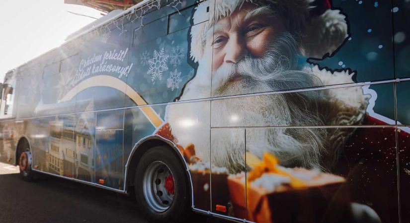 Indul a Mikulás busz Marosvásárhelyen