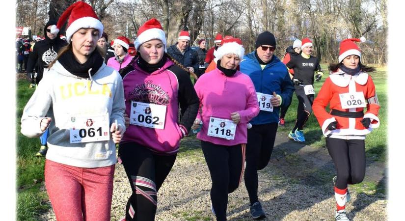 Bősön futnak, hogy örömet ajándékozzanak