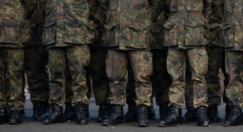 Németország visszaállította a 18 évesek önkéntes katonai szolgálatát