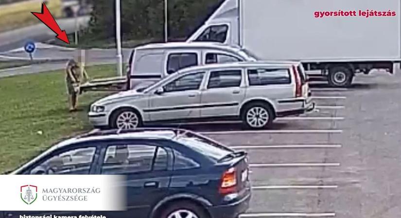Videón a kisbéri tolvaj, így fosztott ki egy másik autót a benzinkúton