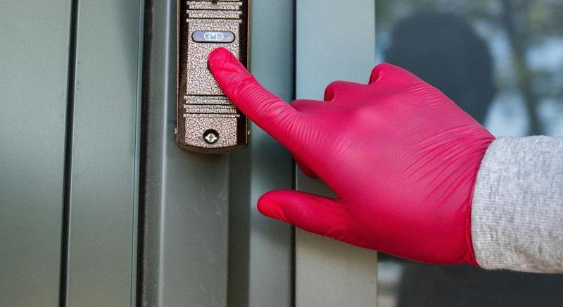 Áramszolgáltató alkalmazottainak álcázott bűnbanda fosztotta ki az időseket