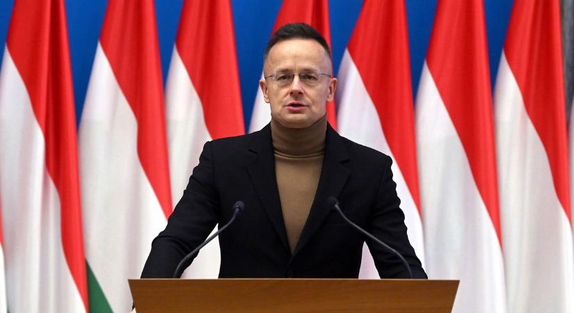 Szijjártó Péter: hiába tagadják, Ukrajnában kényszersorozás zajlik, és ennek magyar áldozata is van (videó)