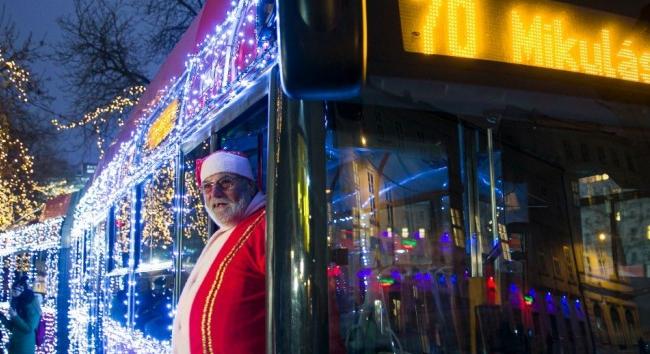 Szombaton indul a MÁV Mikulásbusz