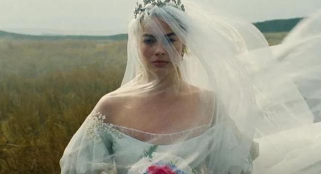 Az Üvöltő szelek férfi főszerepén megy a vita, de Margot Robbie kiáll Jacob Elordi mellett