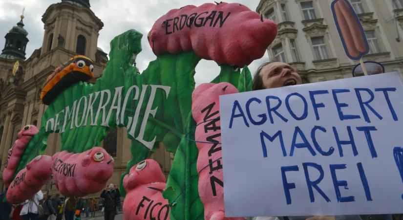 A magyar agrárium egyik vezető szereplőjéről is lemond Orbán szövetségese, hogy újra miniszterelnök lehessen
