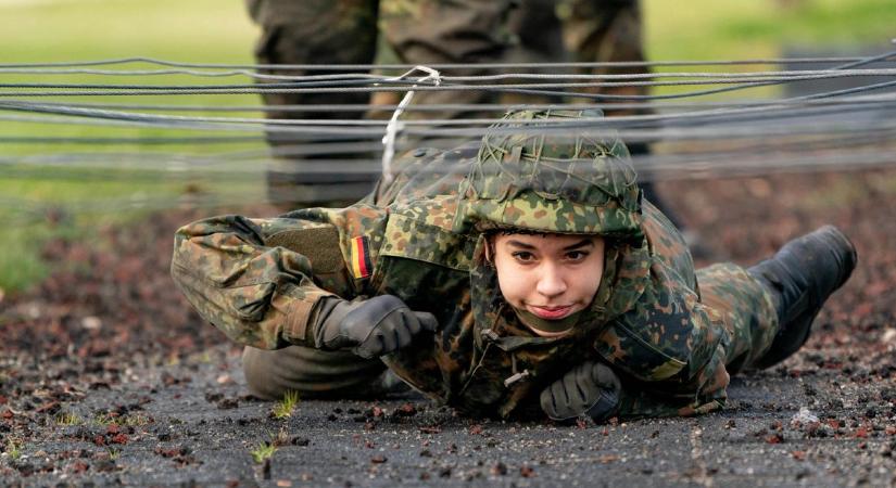 Megszavazta a német parlament az önkéntes katonai szolgálatot