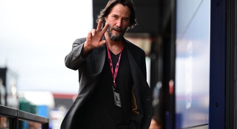 Budapesten lép fel zenekarával Keanu Reeves