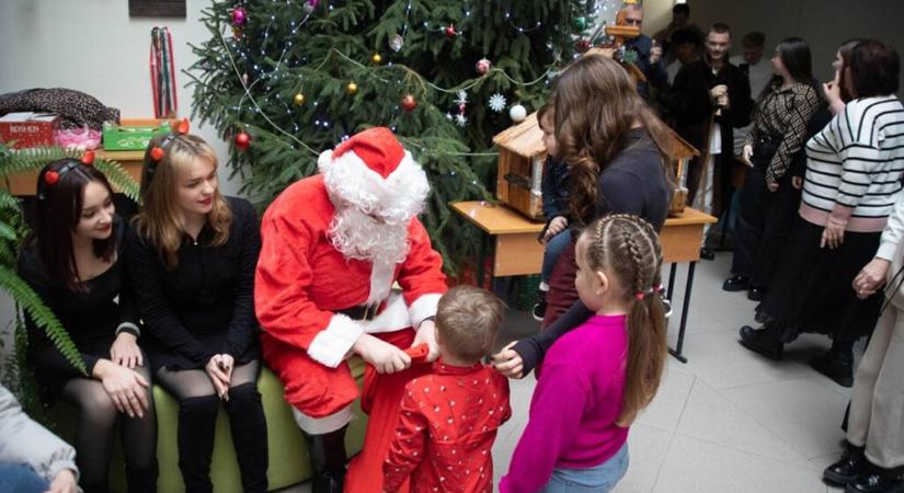 Karácsonyváró a Rákóczi Egyetem Filológiai Campusában - Betlehemezés, kézműveskedés, közösségépítés
