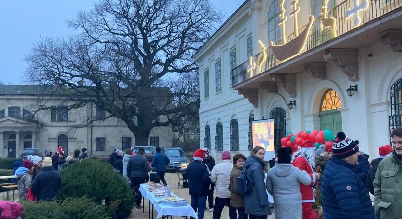 Adventi készülődés Perkátán: gazdag programkavalkád és mézeskalács falu a kastélyban