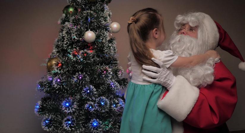 Nem is sejtenénk, miért ijedhet meg a gyerek a Mikulástól