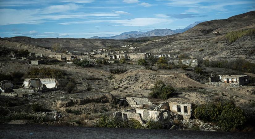 Milliárdok az azerbajdzsáni szellemfalura és az erdélyi kulturális központra