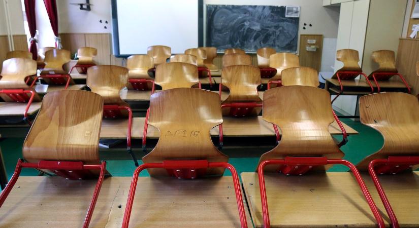 Emelkedik a pedagógusok bére januártól