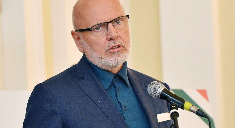 Bejelentették Világi Oszkár távozását, már nem ő Slovnaft vezérigazgatója