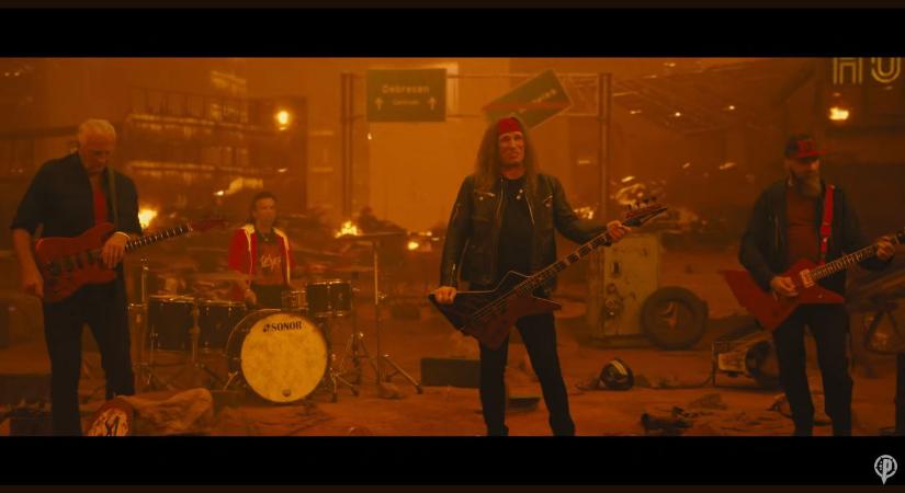 Egészen meghökkentő kritikát kapott a Tankcsapda új száma, nem akárki szólalt meg az új számot illetően