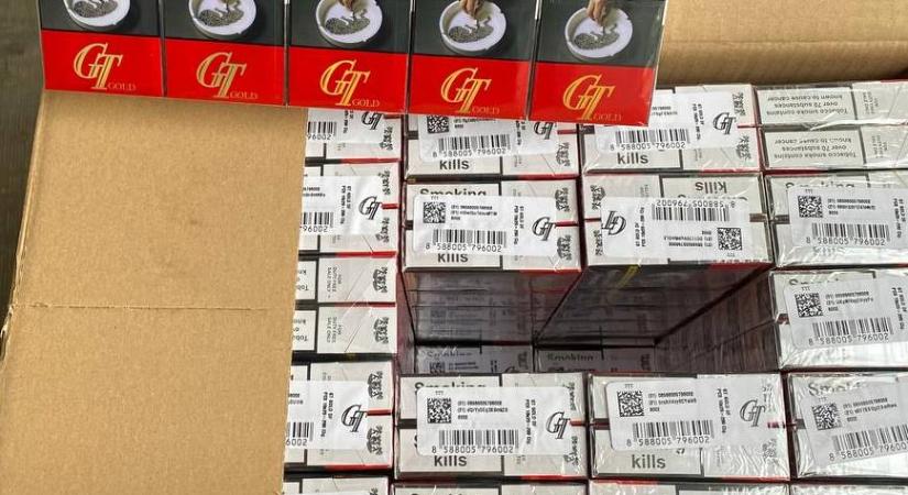 „Jótékonysági cigarettát” próbáltak Ukrajnába csempészni 3,5 millió hrivnya értékben