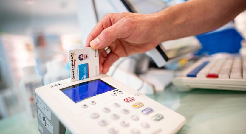 A magyar munkavállalók minden lépését megfigyelné Magyar Péter