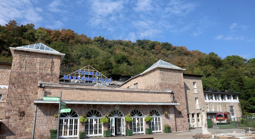 Aláírták a szerződést: feltámad az ikonikus fürdő