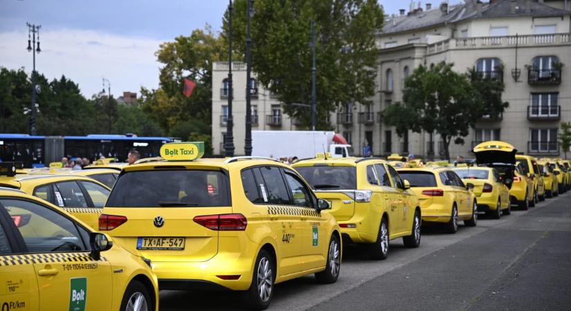 Megvan, ki nyerte a reptéri taxis tendert